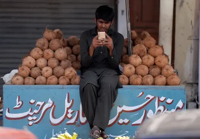 اینترنت رایگان فیس بوک تو زرد از آب درآمد