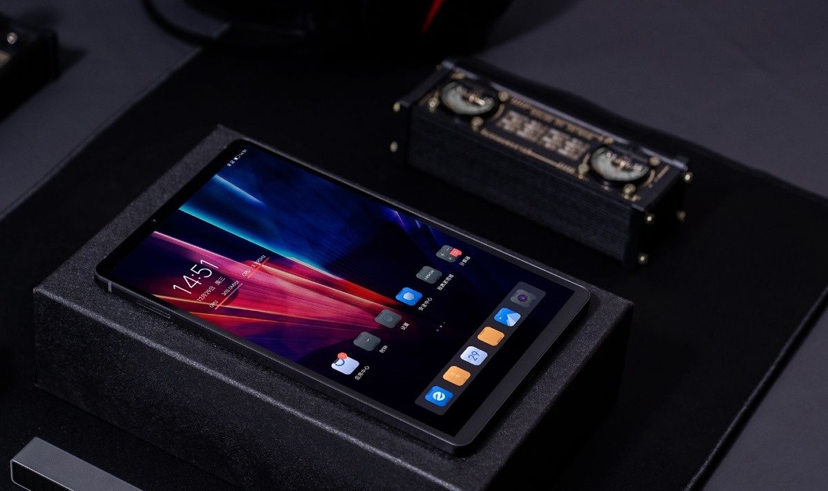 تبلت گیمینگ Legion Y700 لنوو با نمایشگر 120 هرتزی از راه می‌رسد