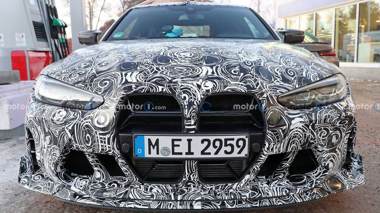 خودروی BMW M ۴ CSL بالاخره به تصویر کشیده شد