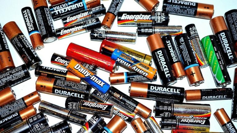 راهکار دانشمندان برای افزایش کارایی باتری‌های فلزی لیتیومی