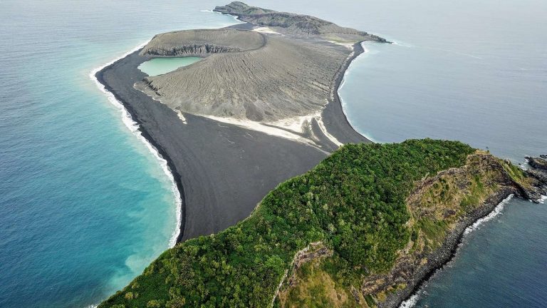 رمزگشایی از اشکال روی مریخ با آتشفشان تونگا