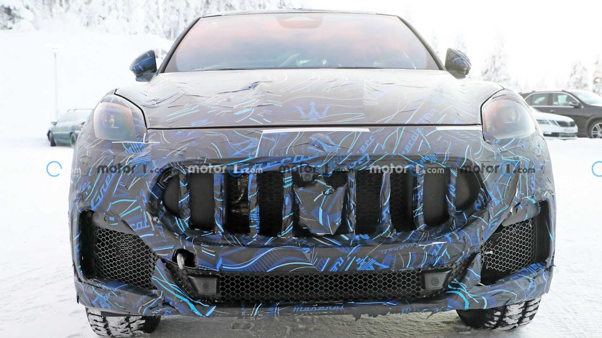 خودروی Maserati Grecale Trofeo