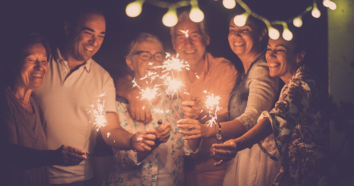 چگونه سنت‌های خانوادگی سبب افزایش شادی می‌شود؟