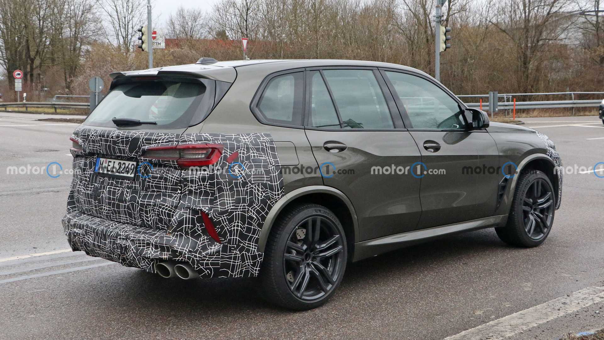 خودروی ۲۰۲۳ BMW X۵ M فیس لیفت شده خودروی ۲۰۲۳ BMW X۵ M فیس لیفت شده