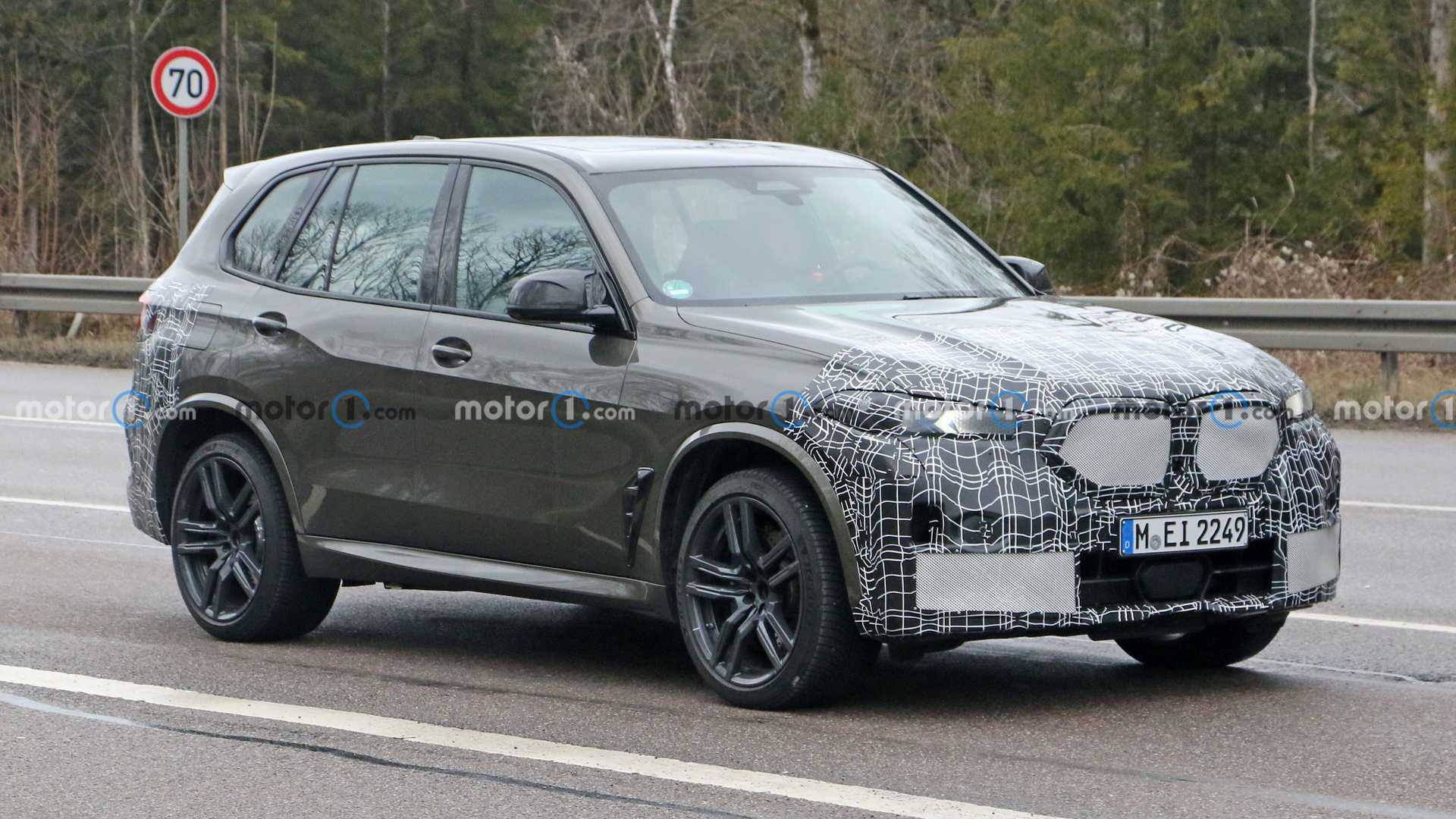 خودروی ۲۰۲۳ BMW X۵ M خودروی ۲۰۲۳ BMW X۵ M