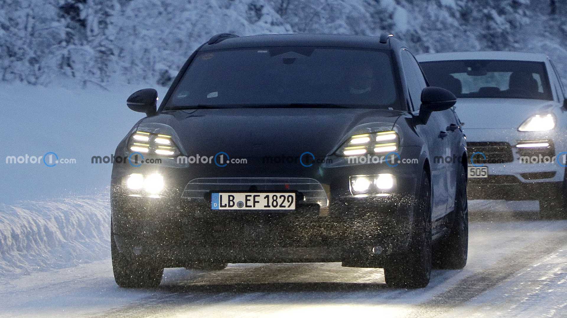 آزمایش هوای سرد خودروی برقی Porsche Macan آزمایش هوای سرد خودروی برقی Porsche Macan