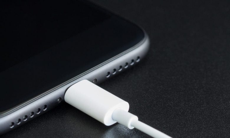 اپل راهکارهای افزایش مدت شارژدهی باتری آی‌فون‌های خود را اعلام کرد