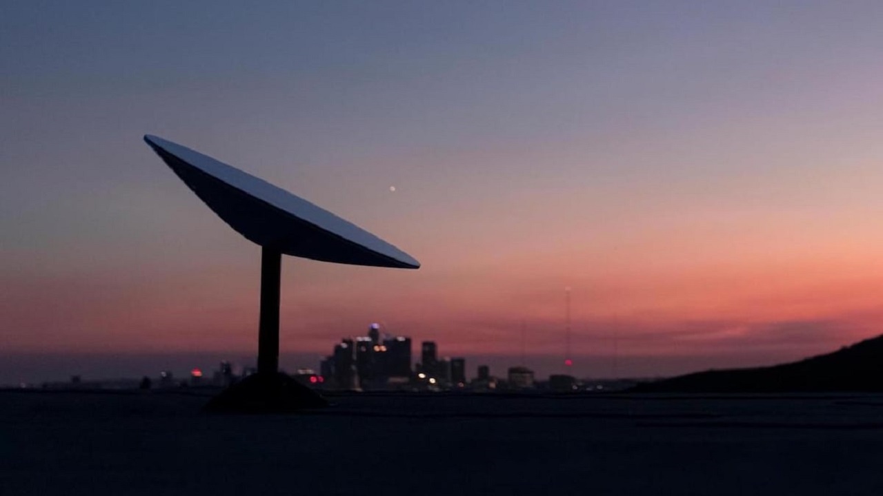 با کمک اسپیس ایکس اینترنت تونگا متصل شد