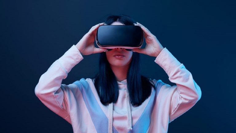 برنامههای اپل برای دستگاه واقعیت ترکیبی فاش شد