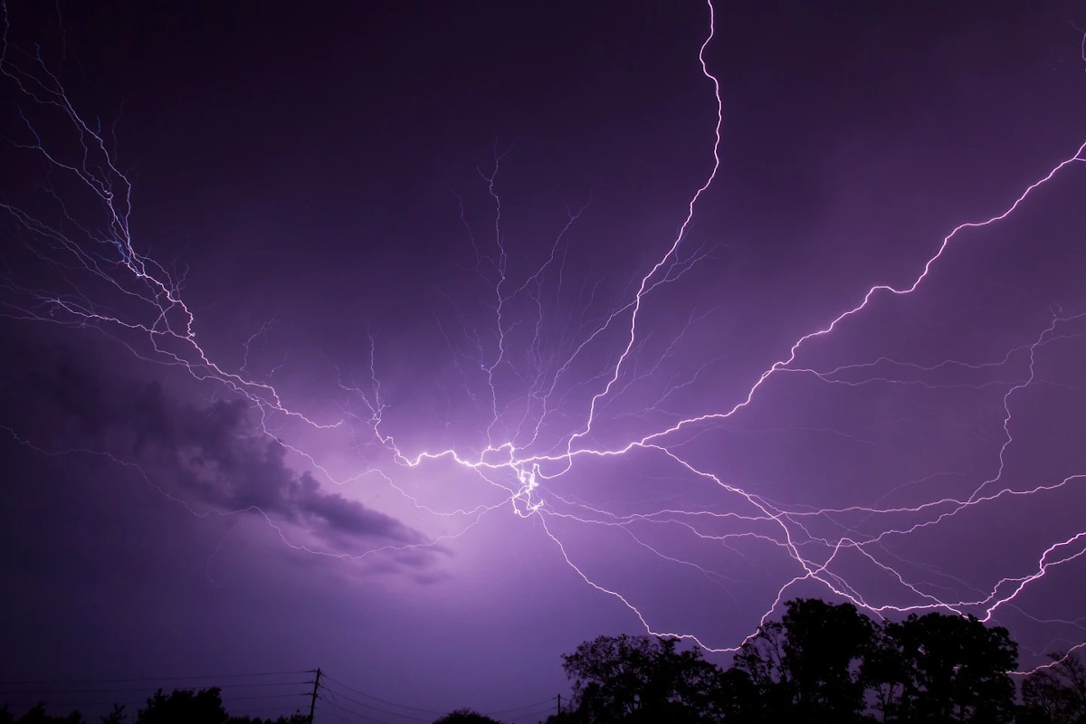 بزرگترین صاعقه دنیا با اندازه 768 کیلومتر رکوردشکنی کرد