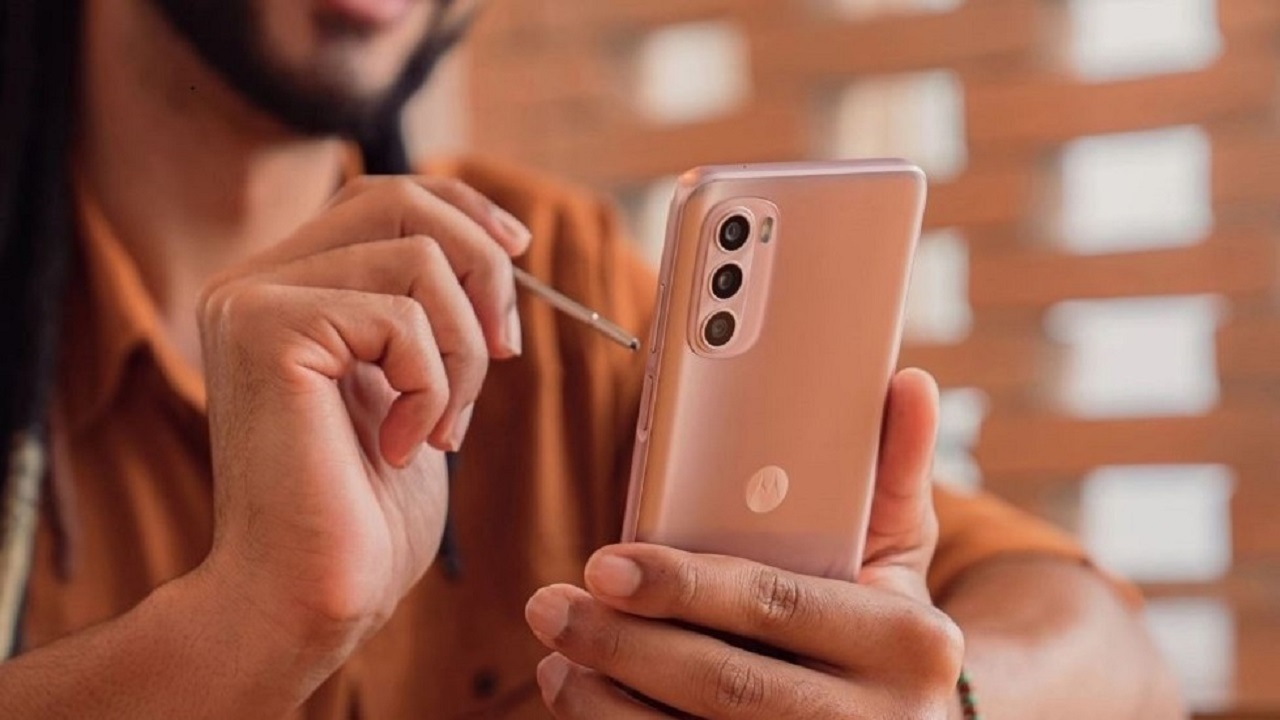 مشخصات گوشی بعدی موتورولا لو رفت