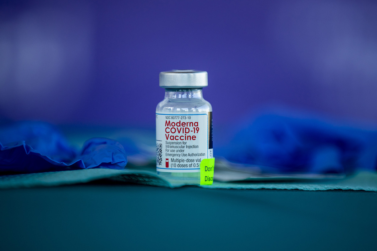 واکسن کرونا مدرنا از سازمان غذا و داروی آمریکا تاییدیه کامل گرفت