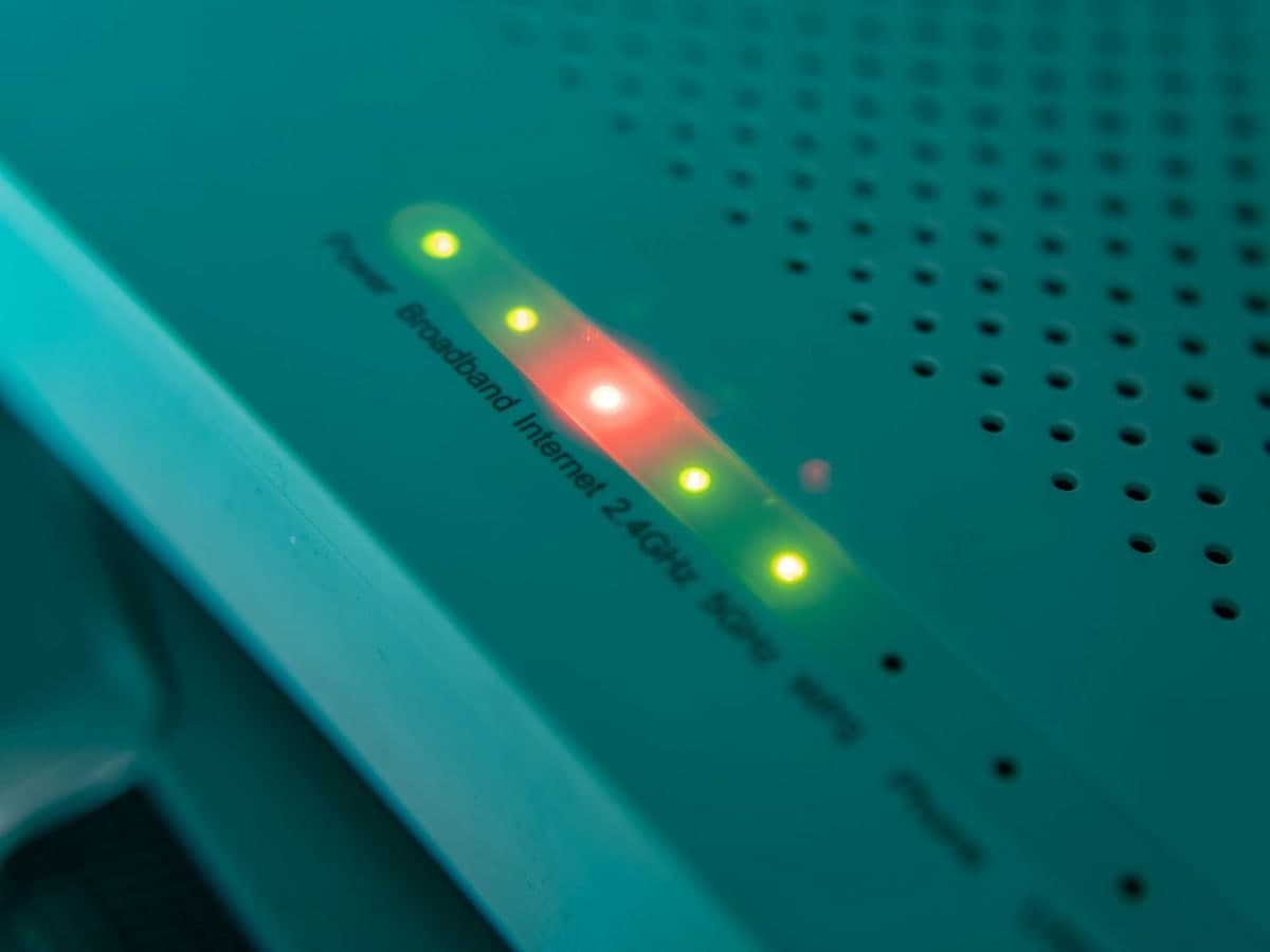 پدری با هدف جلوگیری از آنلاین شدن فرزندانش، بطور تصادفی اینترنت شهر را قطع کرد