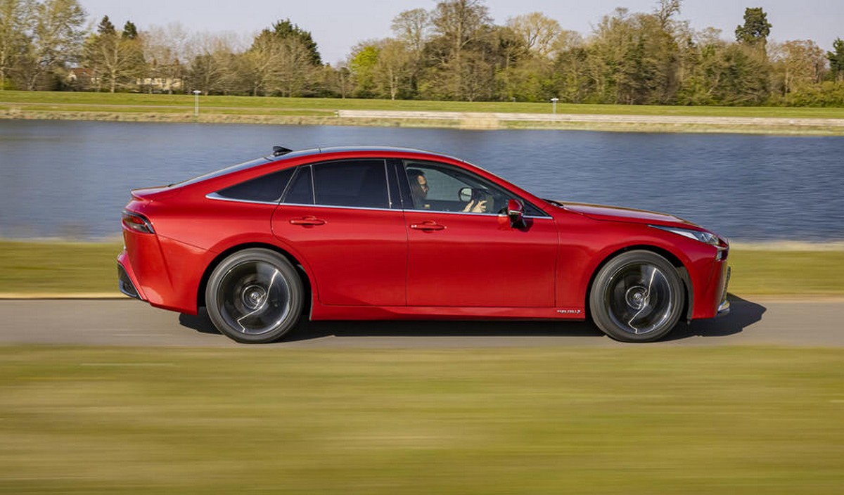 چرا خودروسازان استفاده از هیدروژن به عنوان سوخت آینده را کنار گذاشته اند؟