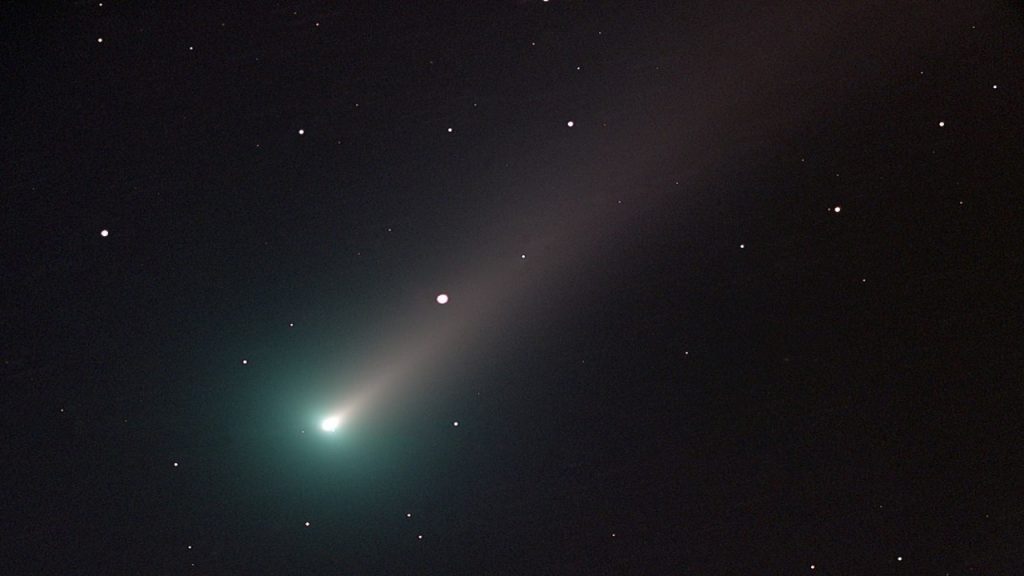 درخشان‌ترین ستاره دنباله‌دار سال ۲۰۲۱ در آسمان محو شد