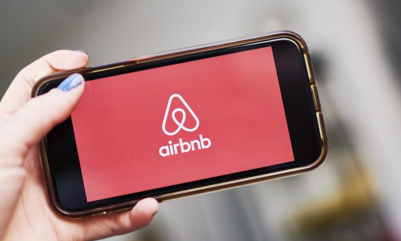 مردم کشورهای مختلف با رزرو آپارتمان در Airbnb به اوکراینی‌ها کمک می‌کنند
