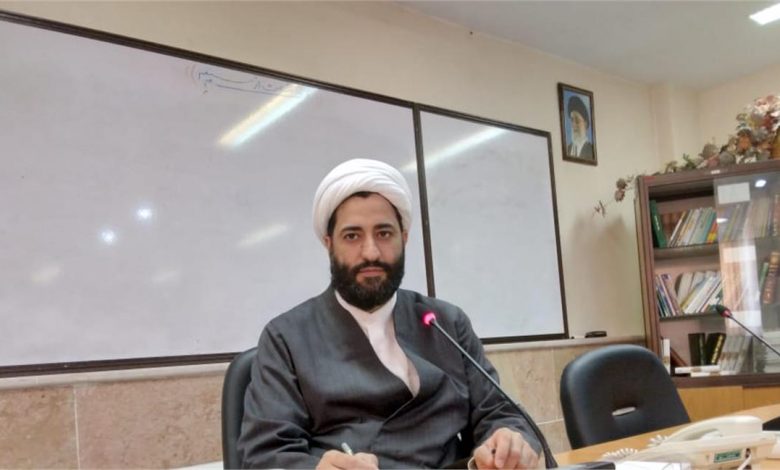 مرکز توسعه فرهنگ و هنر در فضای مجازی ارسال عمومی پیامک مختص مردان یا زنان را غیر فرهنگی دانست