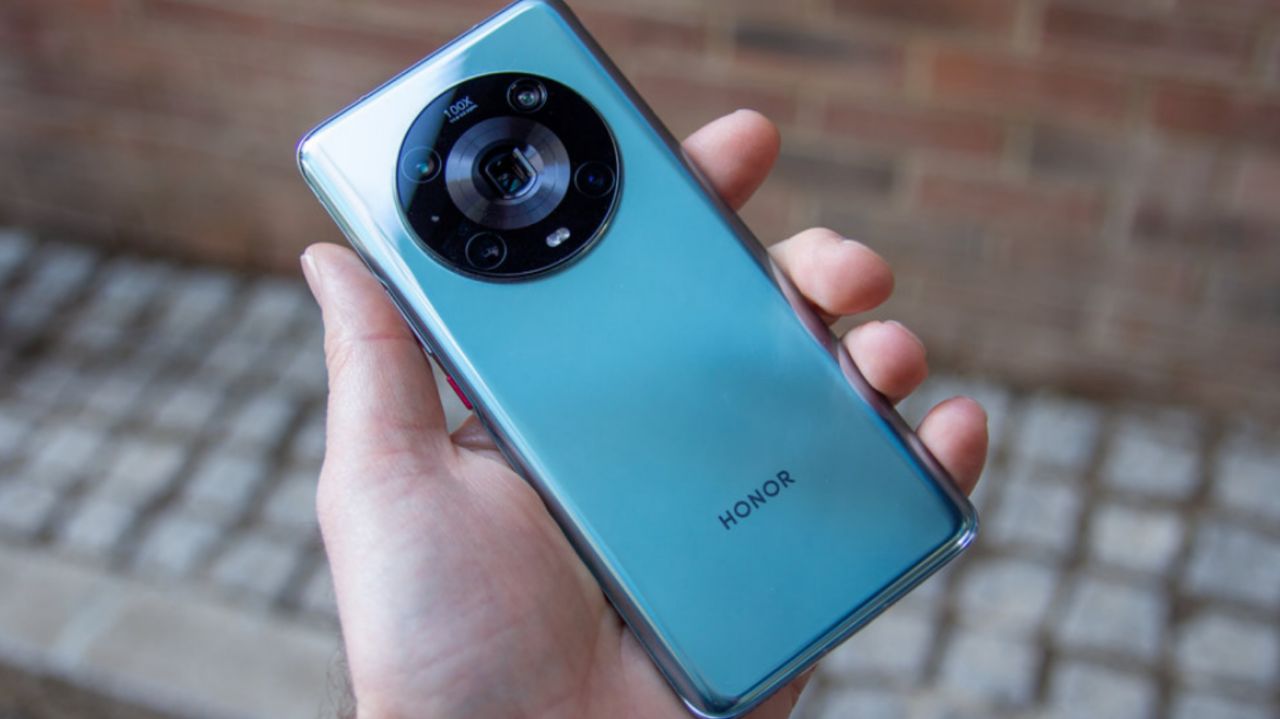 آنر پرفروش‌ترین برند موبایل چین در فصل اول ۲۰۲۲ شد