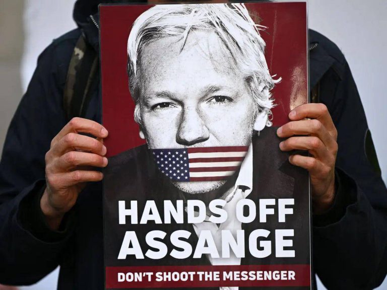 دادگاه بریتانیا استرداد جولیان آسانژ به ایالات متحده را تایید کرد