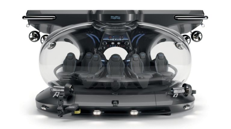 سفری هیجان‌انگیز به زیر آب با زیردریایی  U-Boat Worx