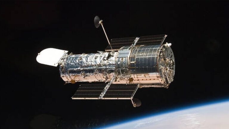 ناسا ۳۲ مین سالگرد تولد تلسکوپ هابل را جشن گرفت