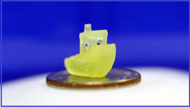 چاپگر سه بعدی که با لیزر سوژه خود را پرینت می‌گیرد