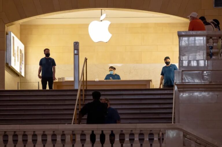 کارمندان نیویورک اپل استور به دنبال تشکیل اتحادیه هستند