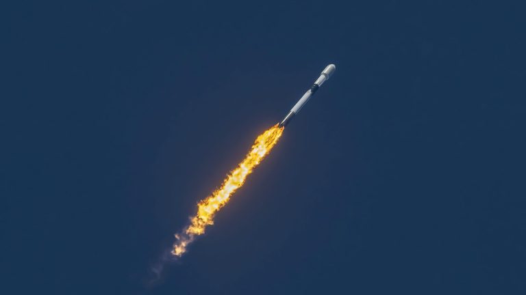 اسپیس ایکس در کمتر از 24 ساعت دو محموله ماهواره‌های استارلینک را به مدار فرستاد