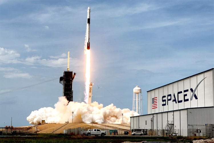 امروز: پرتاب ۵۳ ماهواره جدید استارلینک