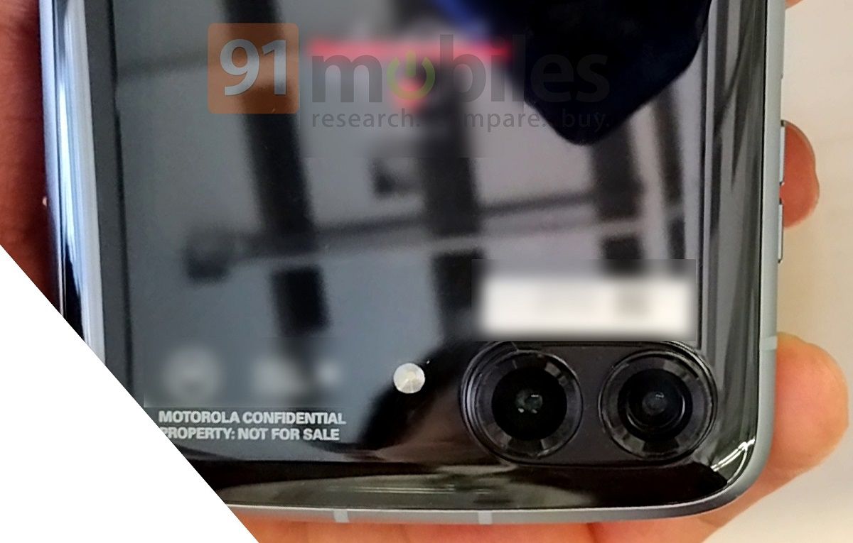انتشار اولین تصاویر واقعی از گوشی تاشو موتورولا ریزر 2022