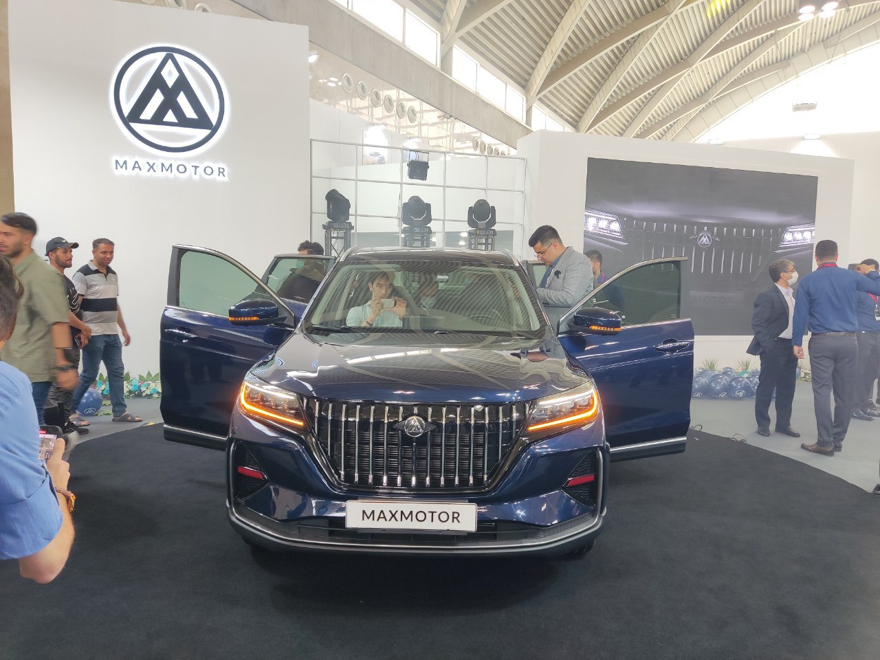 تیارا؛ کراس ‌اوور جدید مکث موتور در نمایشگاه خودروی تهران معرفی شد