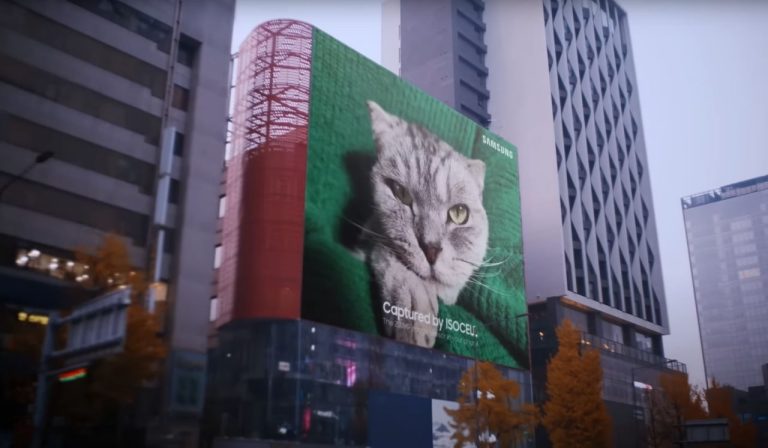 سامسونگ عملکرد سنسور دوربین 200 مگاپیکسلی خود را به رخ رقبا کشید [تماشا کنید]