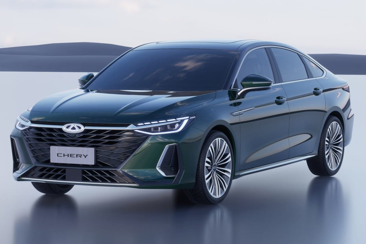 سدان لوکس چری آریزو 8 به عنوان رقیب چینی تویوتا کمری معرفی شد