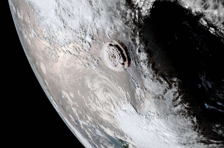 فوران آتشفشان تونگا به‌عنوان بزرگ‌ترین انفجار جوی تاریخ معرفی شد