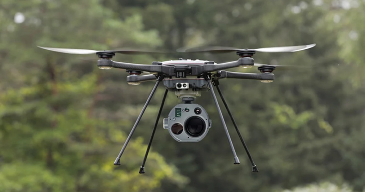 لیزر سیار StormCaster-DX با پهپادها اهداف را برای حملات نظامی مشخص می‌کند