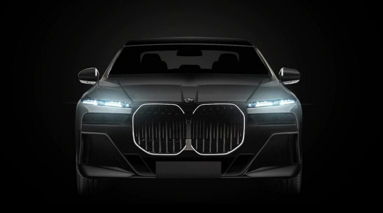 نگاهی به فناوری هوشمند به کار رفته در موتور برقی بی ام و i7