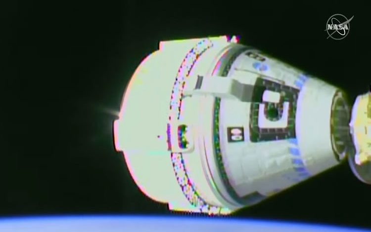 پهلوگیری فضاپیمای استارلاینر در ایستگاه فضایی بین‌المللی