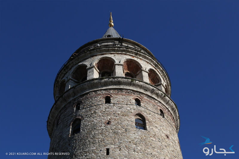 بالای برج گالاتا از نمای پایین آن