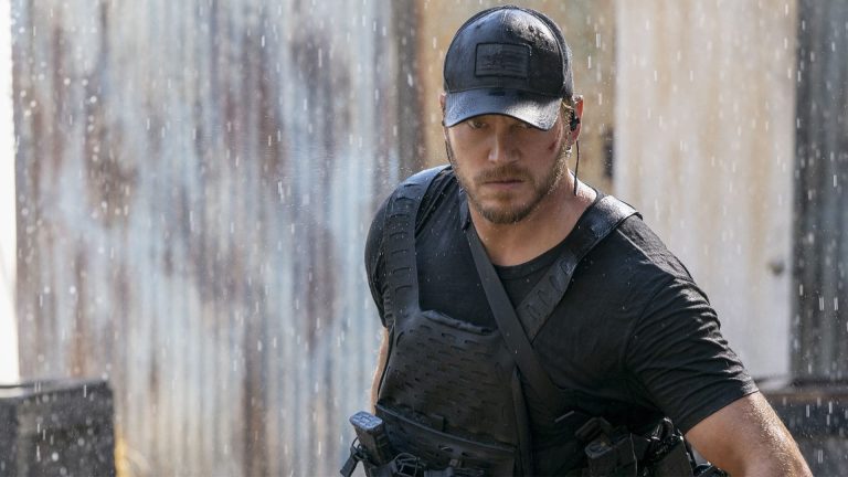 نمایش صحنه‌های اکشن در تریلر جدید سریال Terminal List آمازون و کریس پرت