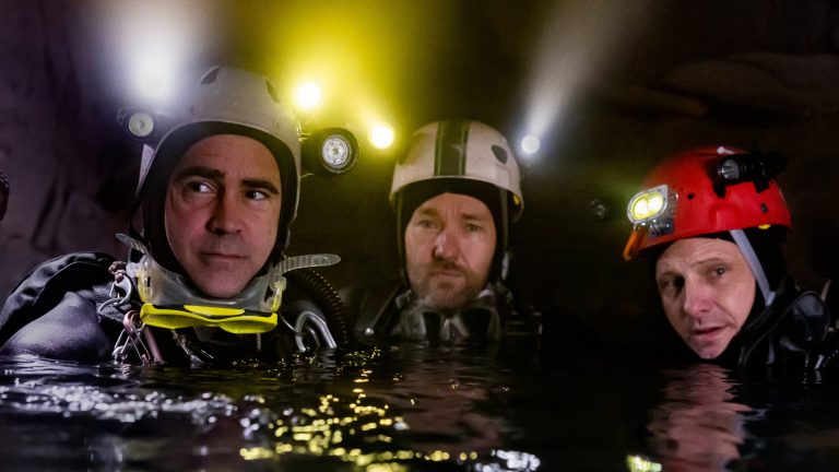 نقد فیلم سیزده جان (Thirteen Lives) | روایت یک ماموریت هیجان‌انگیز