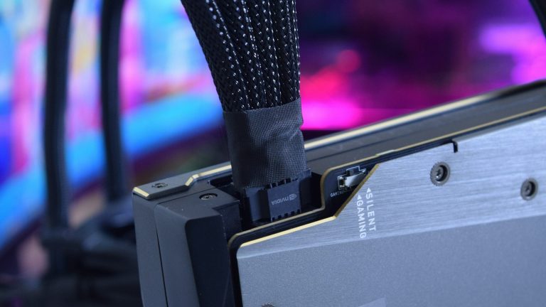 انویدیا به سرعت در تلاش برای رفع مشکل کانکتور ۱۶ پین RTX 4090 است