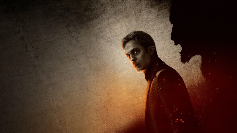 نقد فیلم گرگینه در شب (Werewolf by Night) | ادای دین مارول به آثار ترسناک کلاسیک