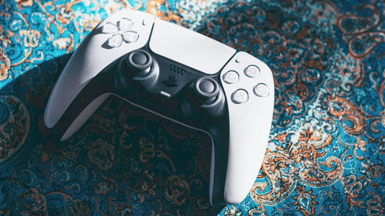 پلی استیشن 5 پرفروش‌ترین کنسول ماه سپتامبر ۲۰۲۲ آمریکا