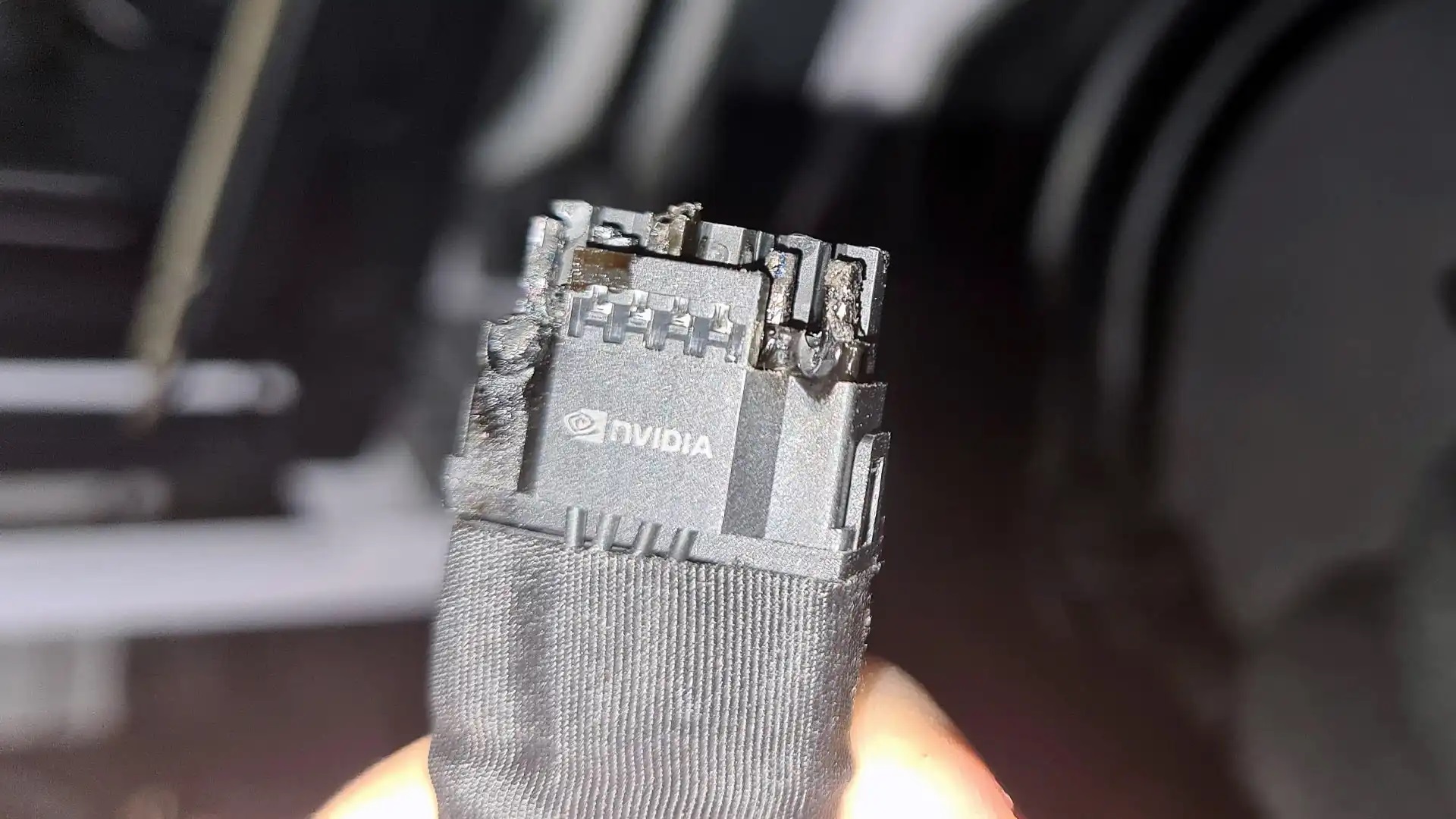 نتایج تحقیقات در خصوص ذوب شدن کابل برق 12VHPWR