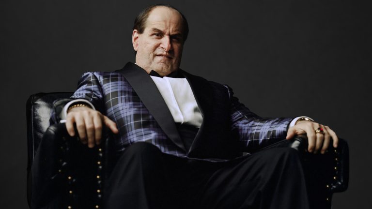 نقش‌آفرینی بازیگر سریال آشنایی با مادر در سریال The Penguin جهان بتمن