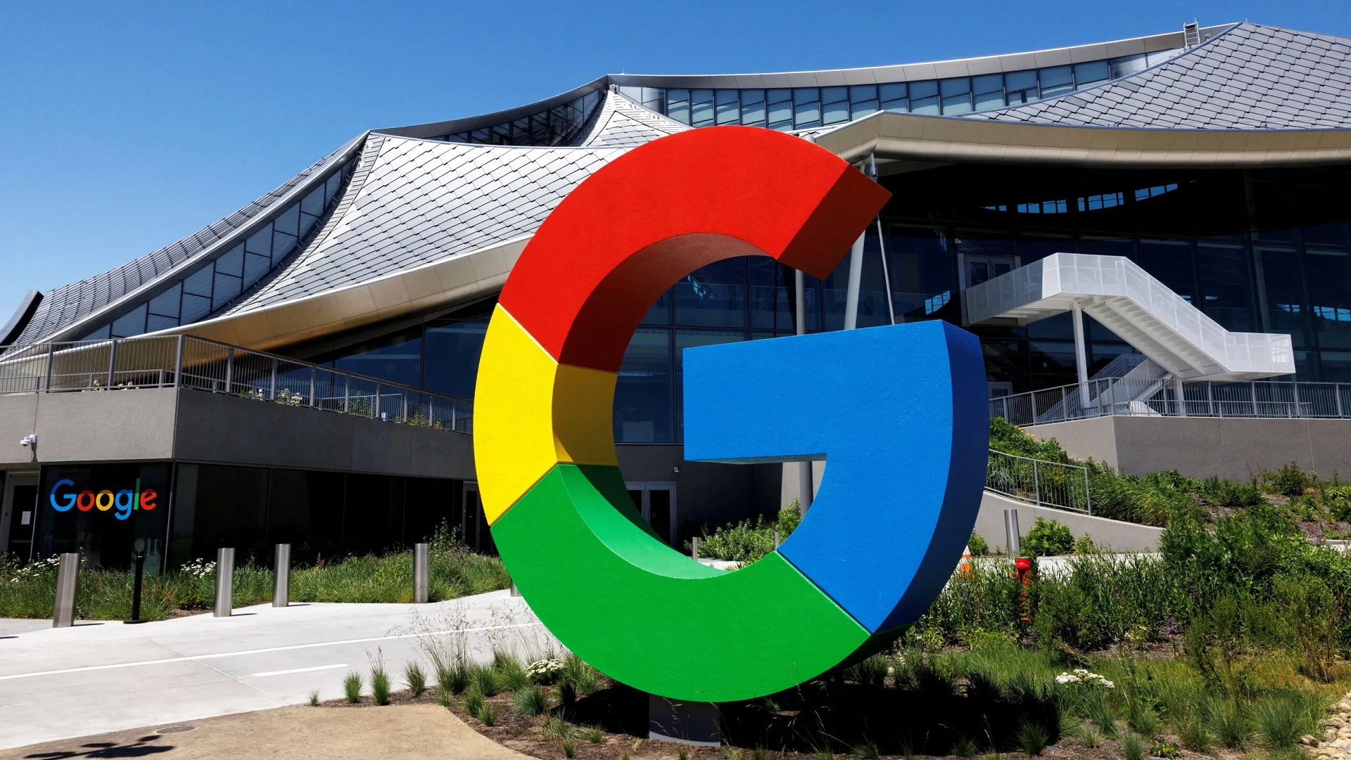 گوگل و پرداخت صدها میلیون دلار برای جلوگیری از ایجاد رقیب پلی استور