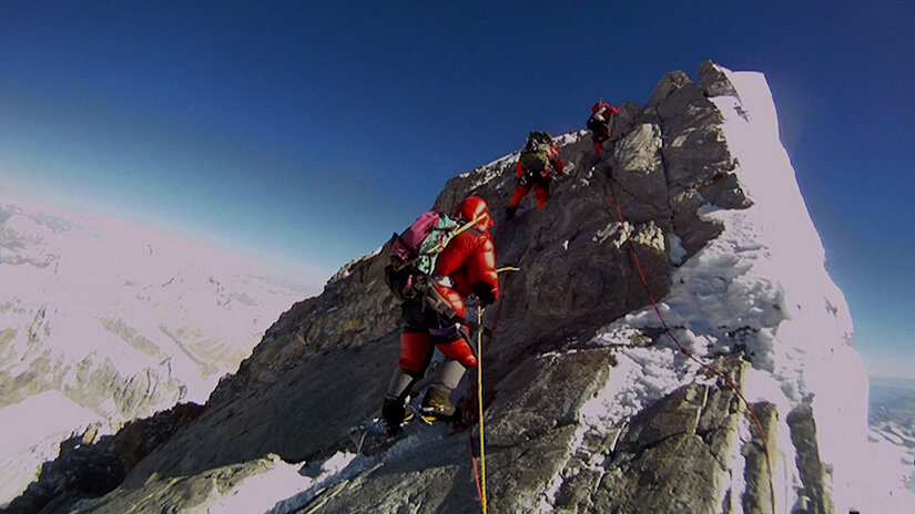 اتفاقات ترسناکی که در "منطقه مرگ" کوه اورست رخ می‌دهد