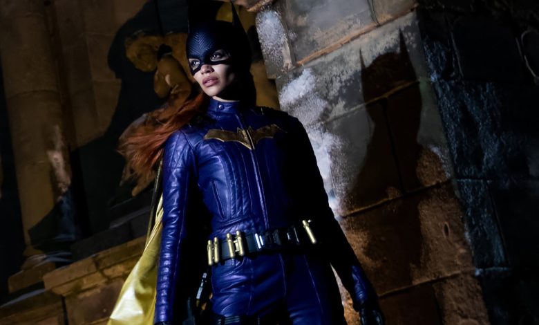رونمایی لسلی گریس از لباس بتگرل در فیلم لغوشده Batgirl
