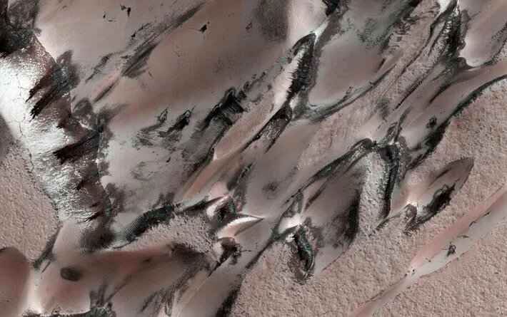 عکس | بارش برف در سیاره سرخ؛ گردش زمستانی ناسا در مریخ