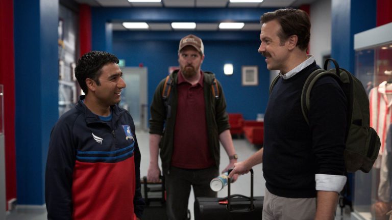 ملاقات تد لاسو با رقیب جدیدش در اولین تصویر رسمی فصل سوم سریال Ted Lasso